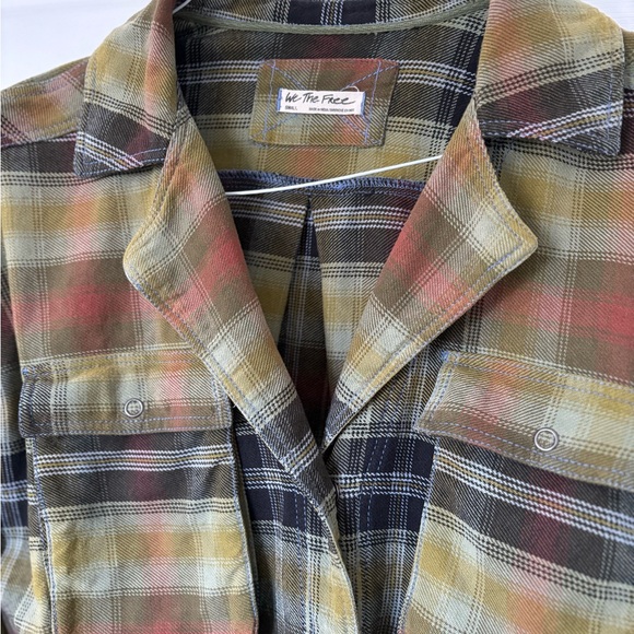 We The Free Izzy Flannel Cargo Plaid Button-Down Shirt/ Jacket/Shacket - Picture 3 of 9